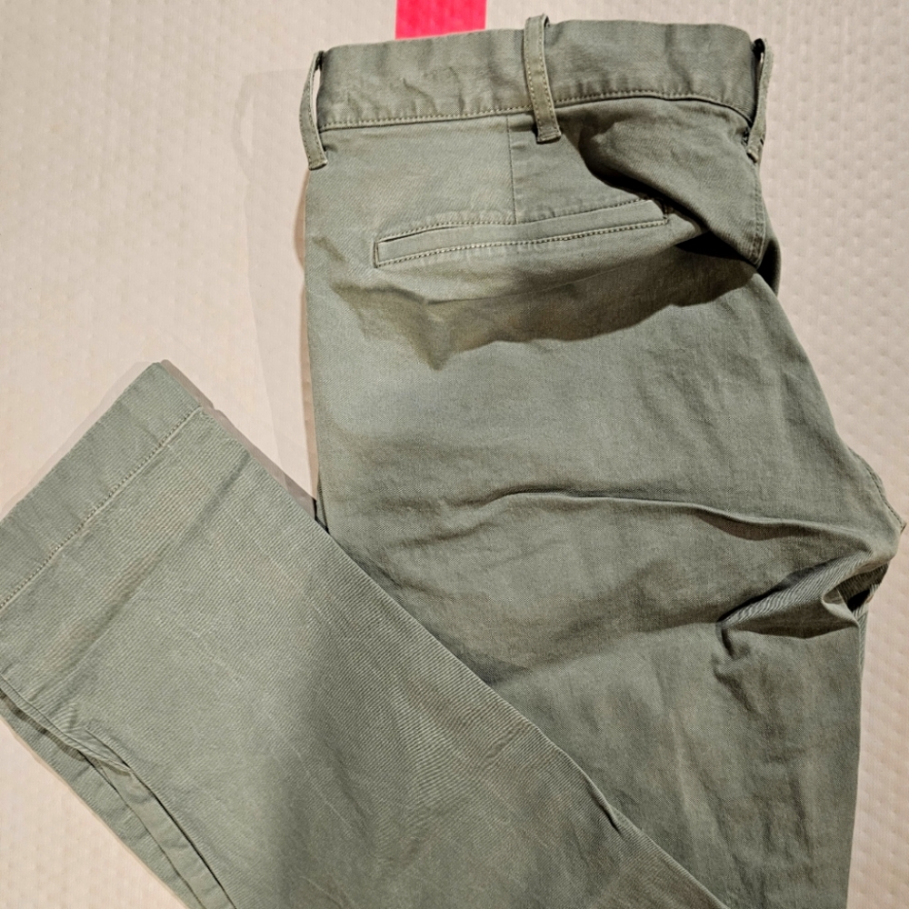 The Driggs chinos by J. Crew